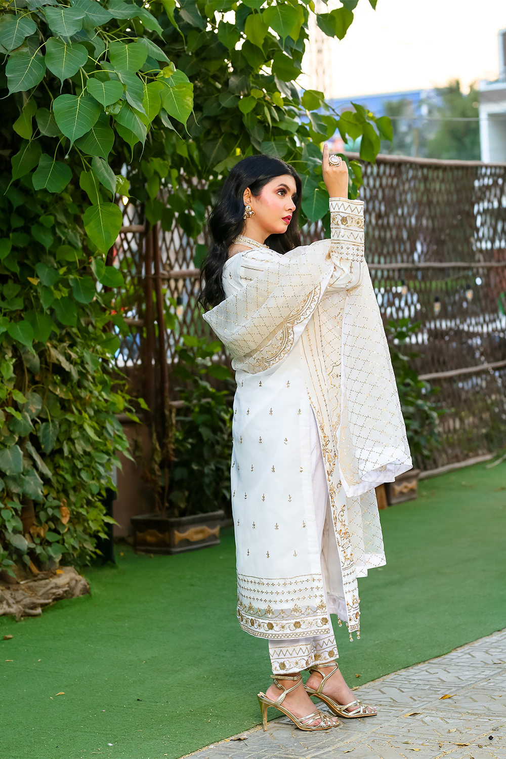Dresses for pakistani clearance wedding party